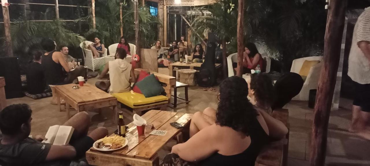 Red Monkeys Hostel Arambol Esterno foto