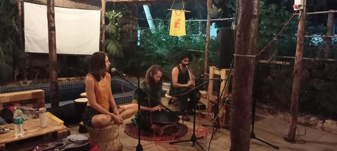 Red Monkeys Hostel Arambol Esterno foto