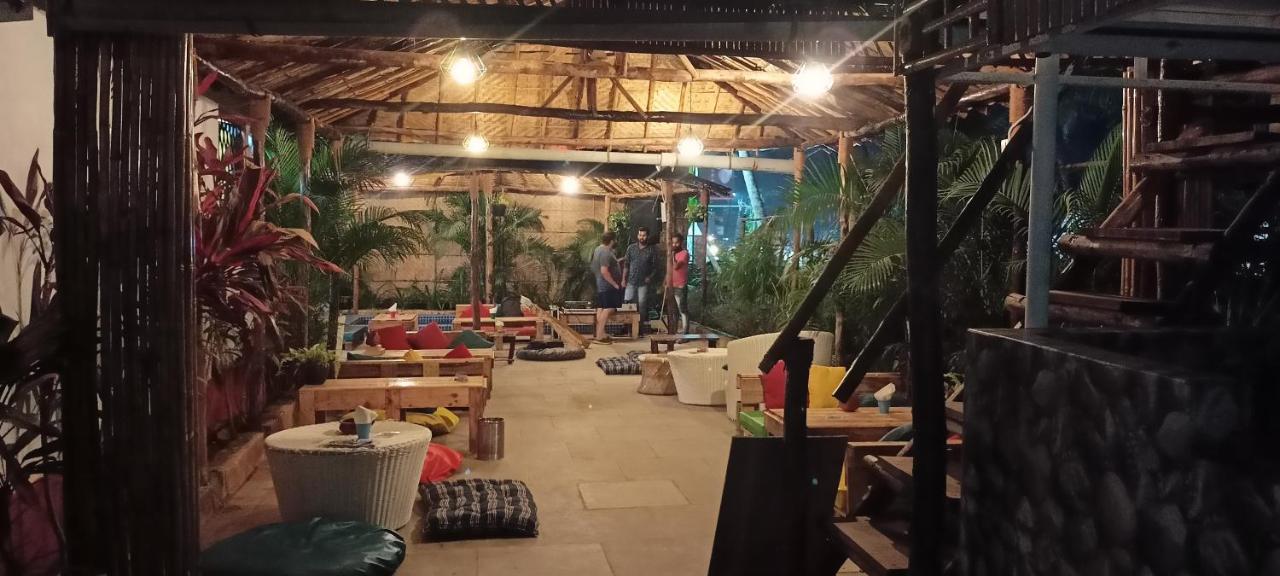 Red Monkeys Hostel Arambol Esterno foto