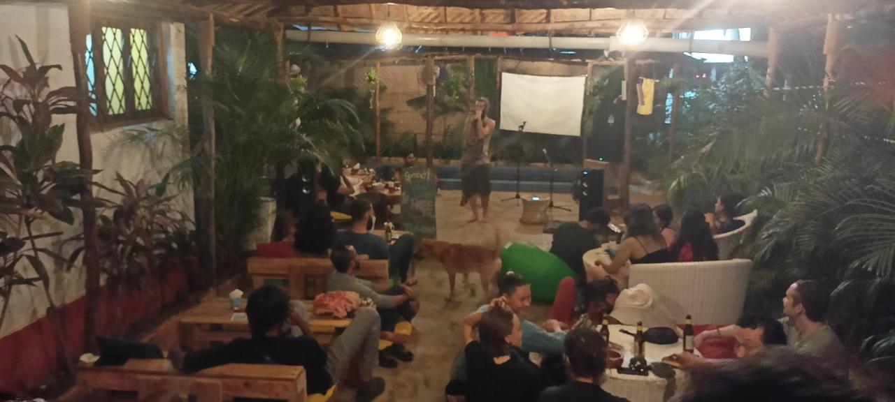Red Monkeys Hostel Arambol Esterno foto
