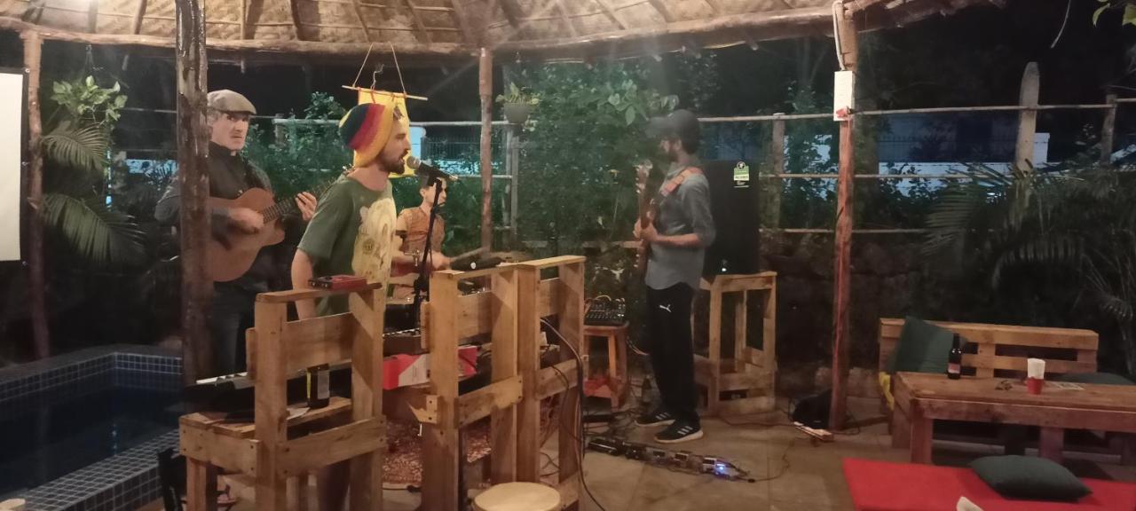 Red Monkeys Hostel Arambol Esterno foto